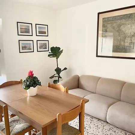 Lorenzo'S House Catania City Centre - Comfortable Large Apartment With 2 Bedrooms And 2 Baths, Close To Trains, Metro And Bus Station Esterno foto