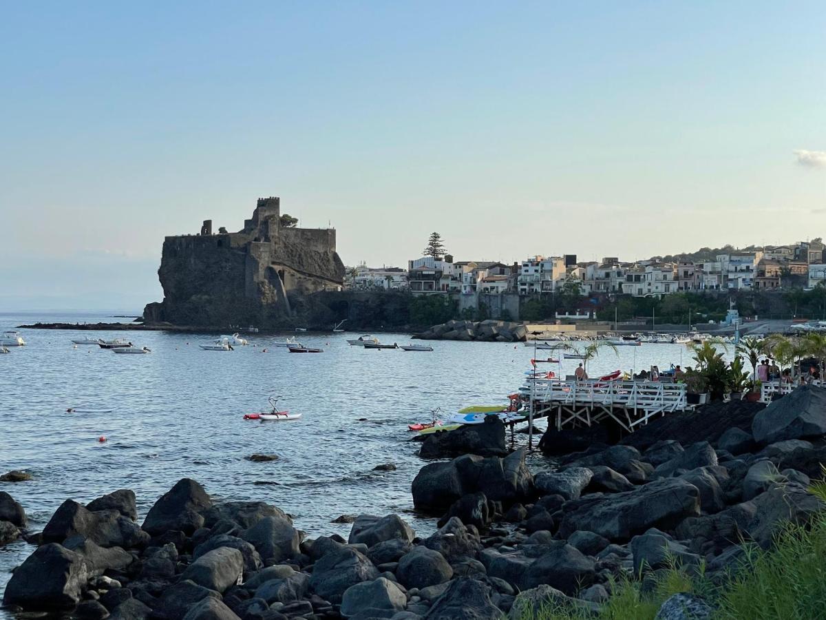 Apartment Lorenzo's House Centre - Comfortable Large With 2 Bedrooms And 2 Baths, Close To Trains, Metro And Bus Station Catania